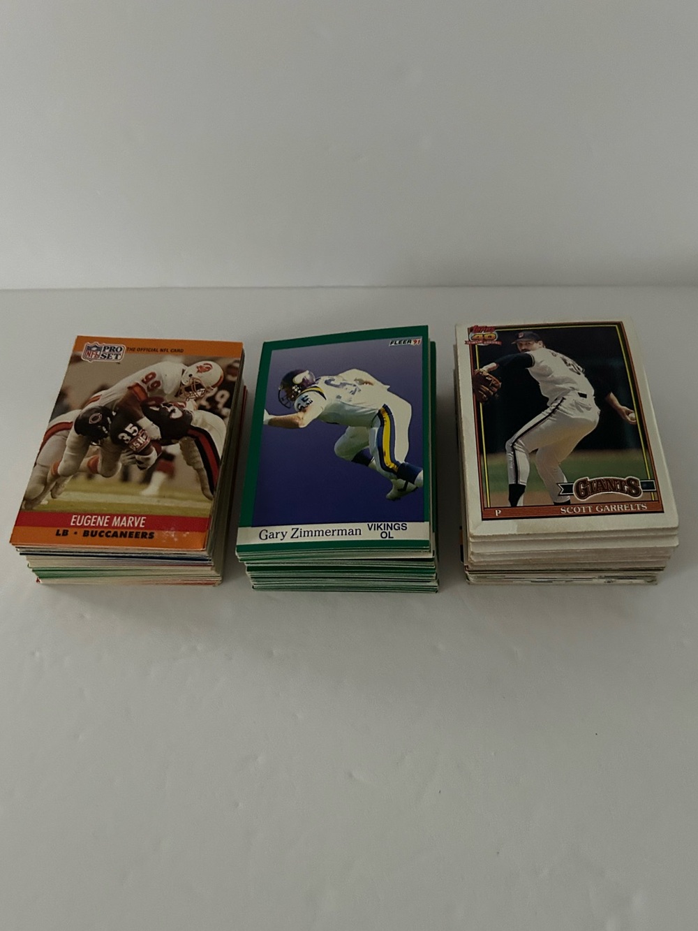 Lot of 129 Vintage NFL Football MLB Baseball Sports Cards Bundle
